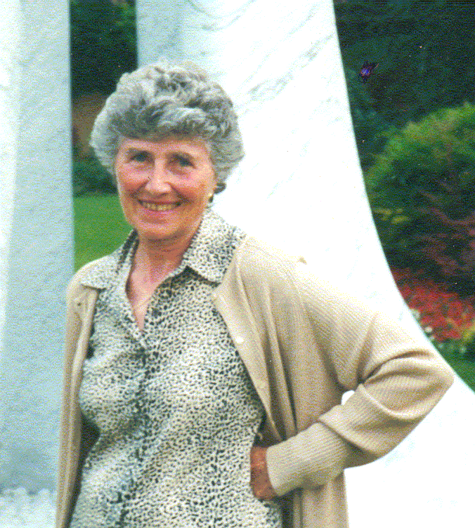 Doroth helfeld picture" >
<BR>Dorothy